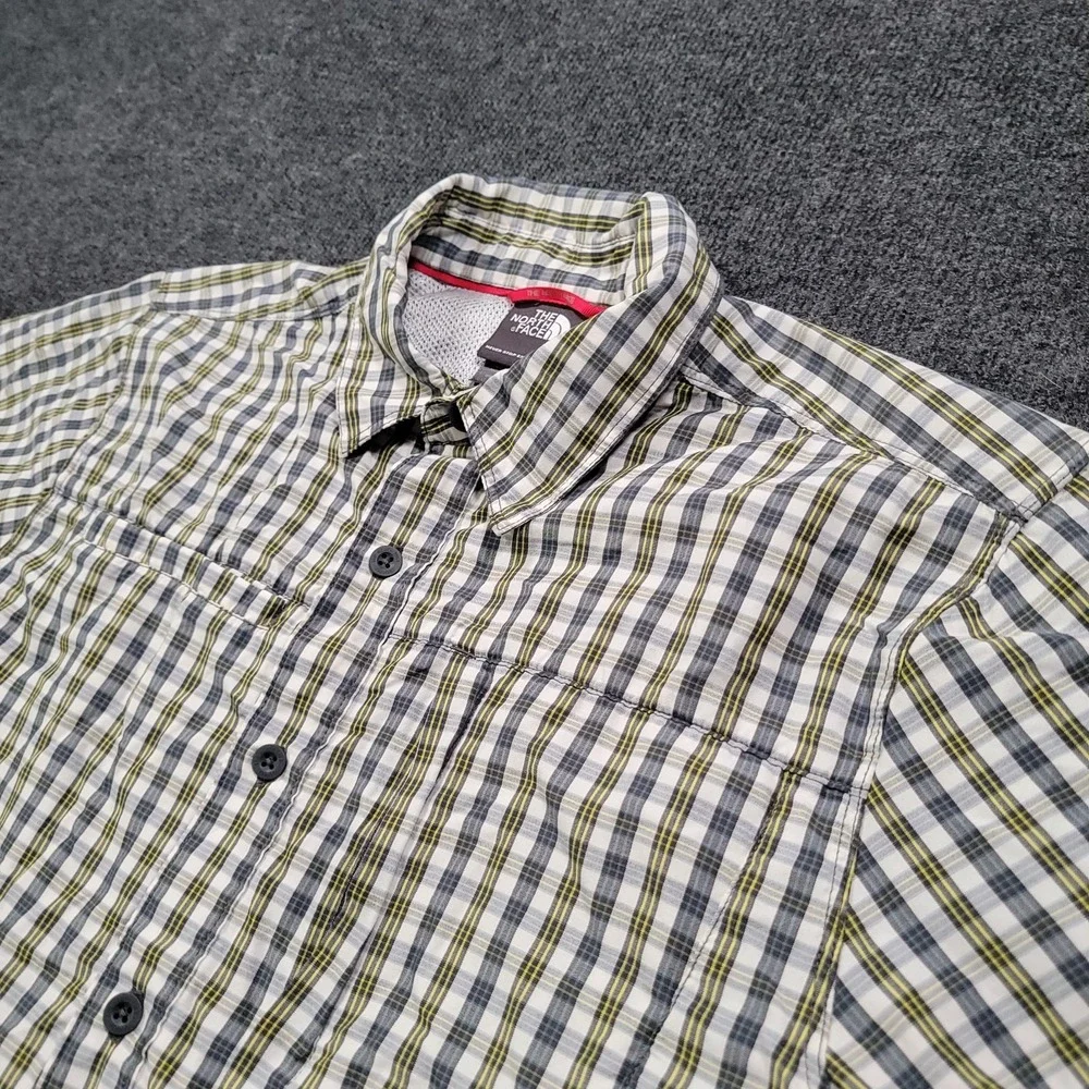 The North Face Men Plaid Short Sleeve Button Shirt Small‎ Outdoor Hiking